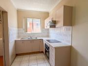 Modern 2 Bed Unit Living in Rosehill!