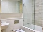 Modern 2 Bedroom Apartment in Prime Mascot Location