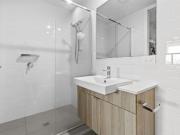 Modern 2 Bedroom Apartment in the Heart of Chermside