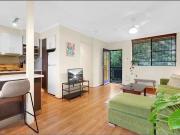Modern 2 Bedroom Apartment in the Heart of Hamilton