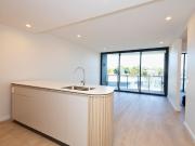 Modern 2 Bedroom Apartment in the Heart of Labrador