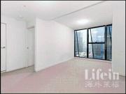 Modern 2 Bedroom Apartment in the Heart of Melbourne CBD