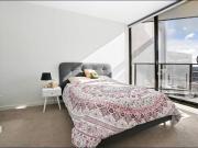 Modern 2 Bedroom Apartment in the Heart of Parramatta –...