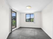 Modern 2 Bedroom Apartment in the Phoenix Complex – Walk...