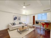 Modern 2 Bedroom Apartment – Pool, Parking & Prime Location
