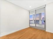 Modern 2 Bedroom Apartment | Walk to Accor Stadium &...