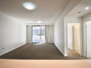 Modern 2 Bedroom Apartment with Huge Courtyard and Balcony