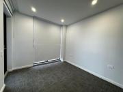 Modern 2 Bedroom Apartment with Parking