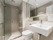 Modern 2 bedroom apartment with parking for 2 cars on...