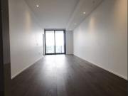 Modern 2 Bedroom Apartment with Stunning City Views!