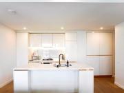 Modern 2 Bedroom Apartment with Stunning Mountain Views...