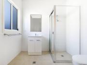 MODERN 2 BEDROOM GRANNY FLAT WITH NORTH FACING BACKYARD