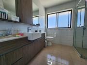 Modern 2 Bedroom Home in Fairwater, Blacktown