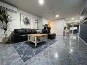 Modern 2 Bedroom Home with Extra Space & Prime Location!