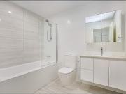 MODERN 2 BEDROOM IN ENVIABLE LOCATION!