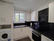 Modern 2 Bedroom in Sark House with Reception