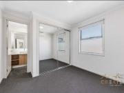 MODERN 2 BEDROOM TOWNHOUSE