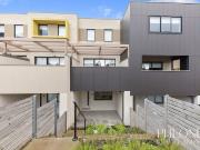Modern 2 BEDROOM TOWNHOUSE PLUS STUDY