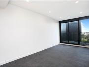 Modern 2 beds 2 baths 1 carpark apartment Partially...