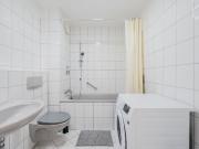 Modern 2 Room Apartment with Excellent Connectivity in...