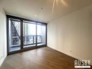 Modern 2B1B Apartment with Study Nook in Master Bedroom...