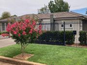 MODERN 3 BED, 2 BATH DUPLEX, CLOSE TO CBD, MOVE IN READY