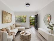 Modern 3 bed townhouse near Cooks River