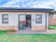 Modern 3 Bedroom, 2 Bathroom Home 62m² – Lion’s Pride...