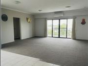 Modern 3 Bedroom Apartment