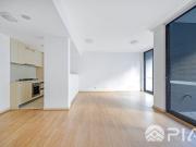 Modern 3 Bedroom Apartment in the Heart of Wentworth Point