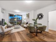 Modern 3 Bedroom Apartment in Valley