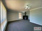 Modern 3 Bedroom Brick Home on Spacious Block –...