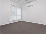 Modern 3 Bedroom Duplex with Ensuite, Air Conditioning &...