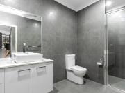 Modern 3 bedroom unfurnished home in a great location!