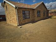 Modern 3 Bedroom Home in Pinehaven – Perfect for...