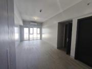 Modern 3 Bedroom Penthouse Unit for Lease in Park...