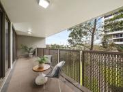 Modern 3 Bedroom + study in Prime Zetland Location Modern 3 Bedroom + study in Prime Zetland Location