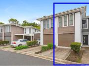 MODERN 3 BEDROOM TOWNHOUSE