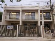 Modern 3 Bedroom Townhouse for Sale in Camella Classic,...