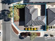 Modern 3 Bedroom Townhouse in Prime Location