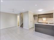 Modern 3 Bedroom Townhouse with quiet and convenient...