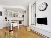 Modern 3 rooms apartment in the heart of the Champs Élysées