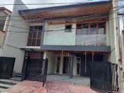 Modern 3 Storey Tonwhouse for Sale in Betterliving...