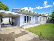 Modern 4 Bedroom Home in Bundaberg West!