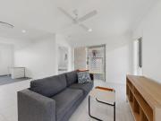 Modern 4 Bedroom Home in Highly Sought After Kinross Estate