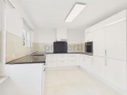 Modern 5.5 room single family house with balcony, Freienbach