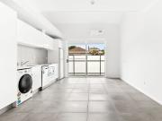 Modern Airy Studio Apartments In The Hub Of Summer Hill