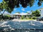 Modern American Craftsman Home for Sale – Prime Location...