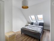 Modern and bright studio apartment in the centre of... Modern and bright studio apartment in the centre of...