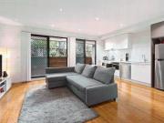 Modern and cosy one bedroom apartment in prime Mount Waverly